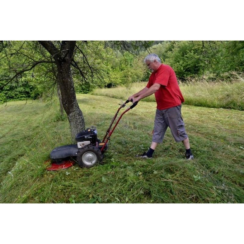 STAVEBNICOVÁ BUBNOVÁ SEKAČKA A MULČOVAČ TEKTON - BUBNOVÉ SEKAČKY - ZAHRADA