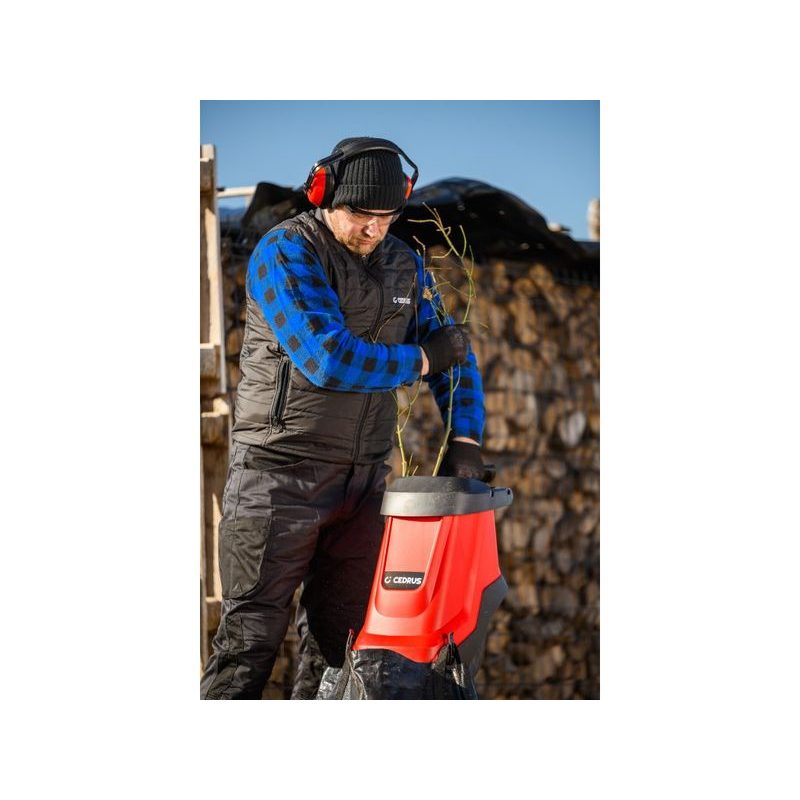 ELEKTRICKÝ DRTIČ VĚTVÍ HAHN & SOHN CEDRUS RE04 - DRTIČ S ELEKTRICKÝM MOTOREM - ZAHRADA