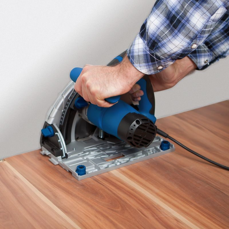 SCHEPPACH PL 55 PONORNÁ PILA + 2X VODÍCÍ LIŠTA 700 MM - PONORNÉ PILY - ELEKTRICKÉ NÁŘADÍ