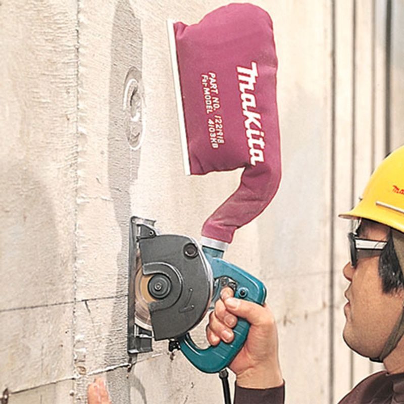 MAKITA 4105KB - DIAMANTOVÁ ŘEZAČKA 125MM,800W - ŘEZAČKY SPÁR, ASFALTU, BETONU - STAVEBNÍ TECHNIKA