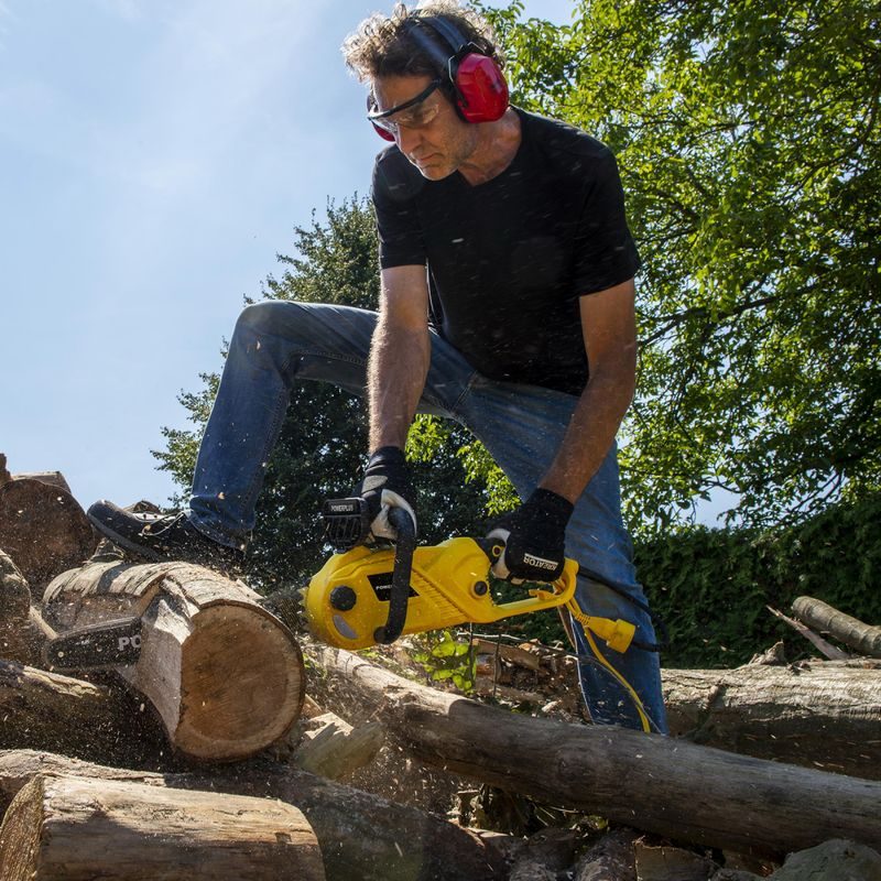 POWERPLUS POWXG10024 ELEKTRICKÁ ŘETĚZOVÁ PILA 2 400W 400MM - ELEKTRICKÉ ŘETĚZOVÉ PILY - ZAHRADA