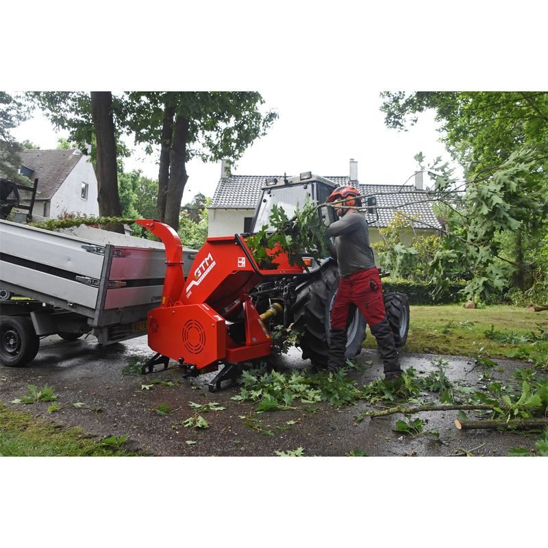 GTM GTS 1800 PTO DRTIČ DŘEVA S POHONEM NA HŘÍDEL - DRTIČ S BENZÍNOVÝM MOTOREM - ZAHRADA