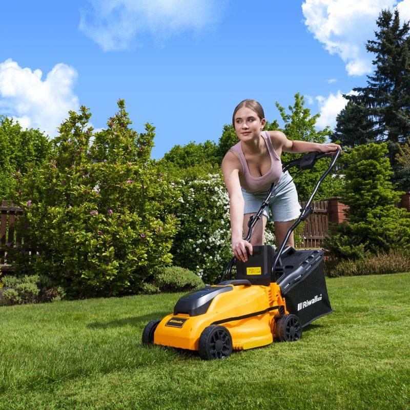 RIWALL PRO RALM 3320I AKUMULÁTOROVÁ TRAVNÍ SEKAČKA 20 V (BEZ BATERIE A NABÍJEČKY) - AKUMULÁTOROVÉ SEKAČKY - ZAHRADA