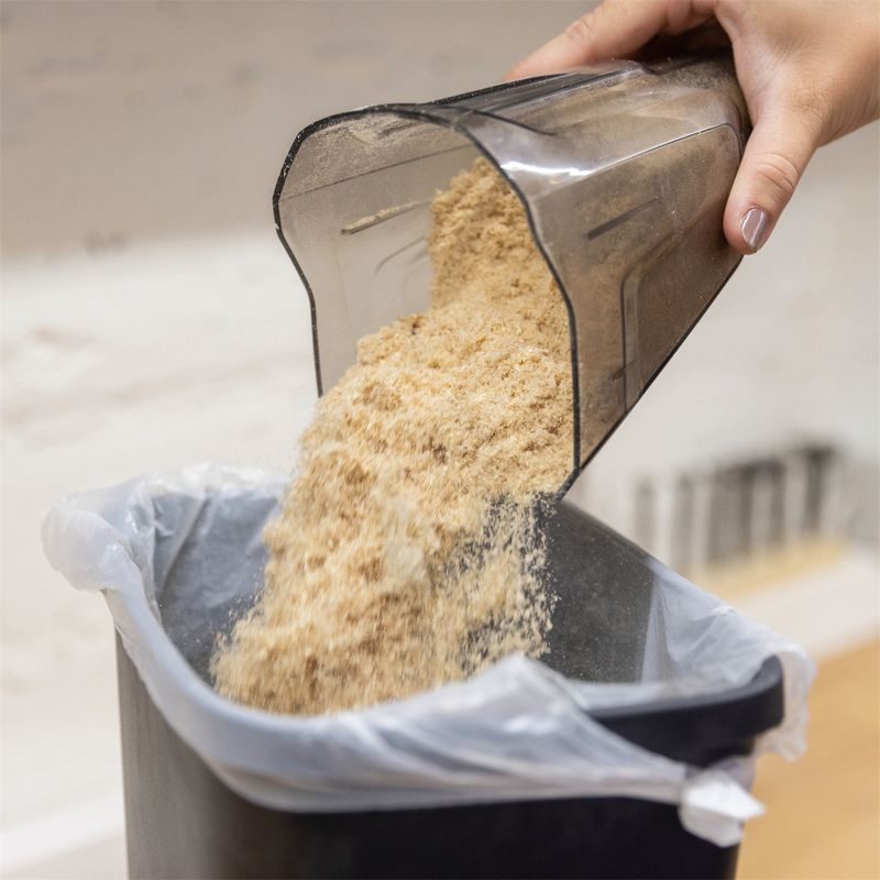 SCHEPPACH AIR FORCE 6-SET S HYBRIDNÍ KOMPRESOR (20 V IXES AKU, 12 V, 230 V) + 2AH BATERIE + NABÍJEČKA 2,4 A - AKU KOMPRESORY - AKU NÁŘADÍ