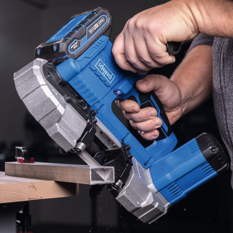 SCHEPPACH C-MBS635-X-SET S 20 V IXES AKU PÁSOVÁ PILA NA KOV + 2AH BATERIE + NABÍJEČKA 2,4 A - AKU PILY PÁSOVÉ - AKU NÁŘADÍ