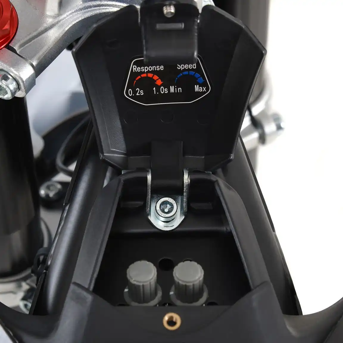 Nastavení odezvy a maximální rychlosti