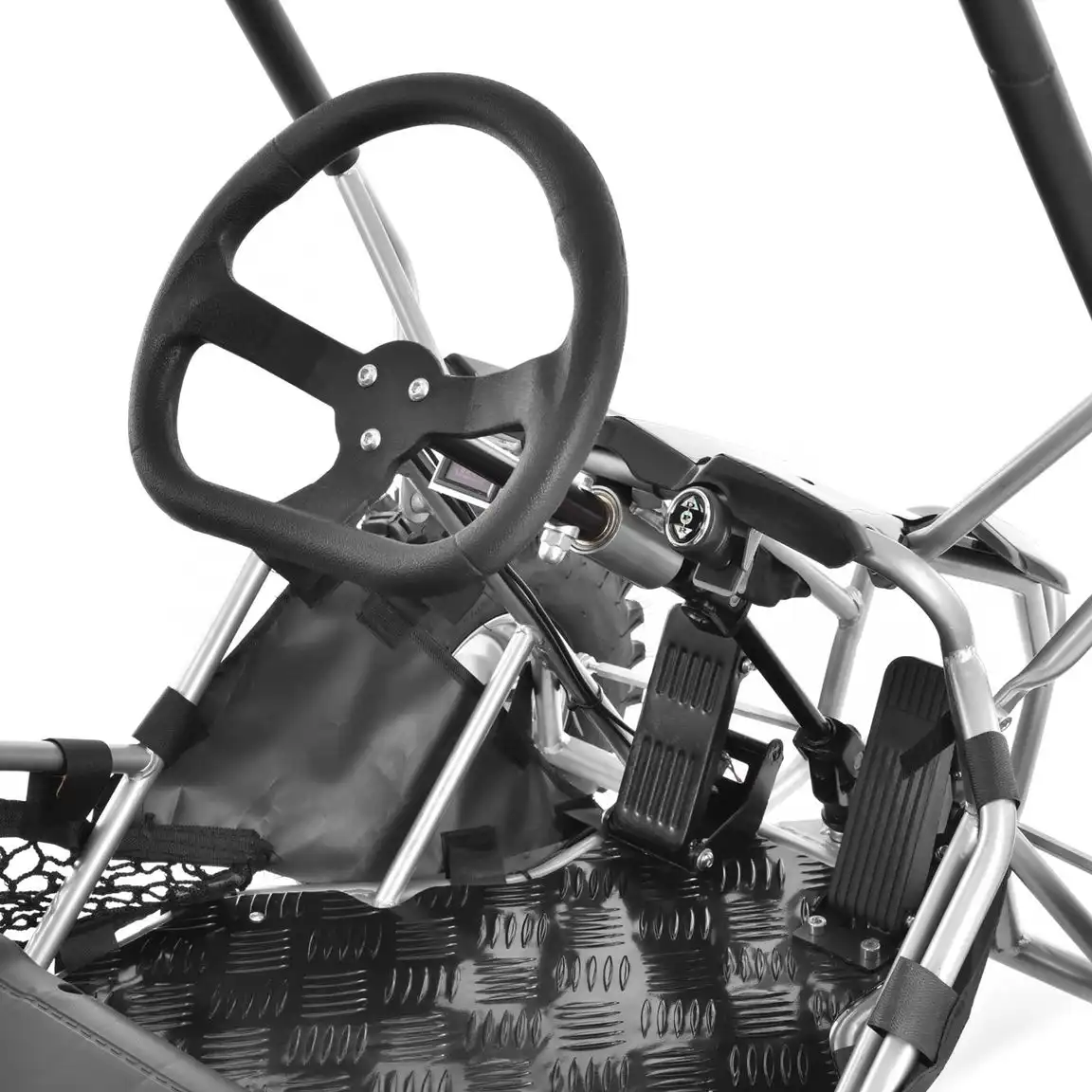 Sportovní volant a pedály pro maximální kontrolu