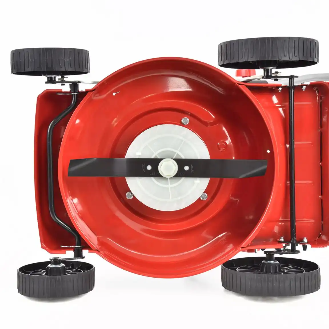 Ostrý ocelový nůž pro čistý střih