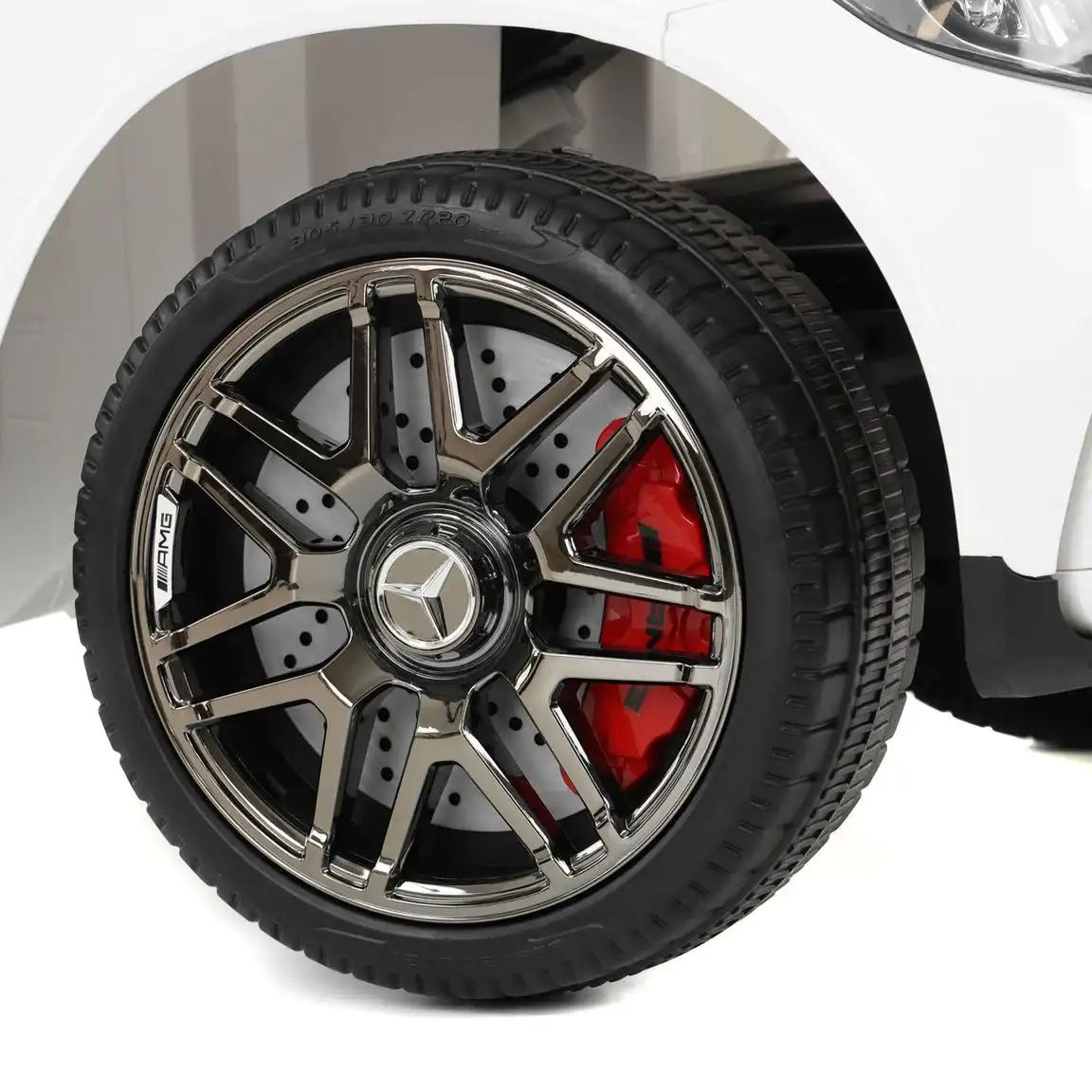 Stylová AMG kola s realistickým designem