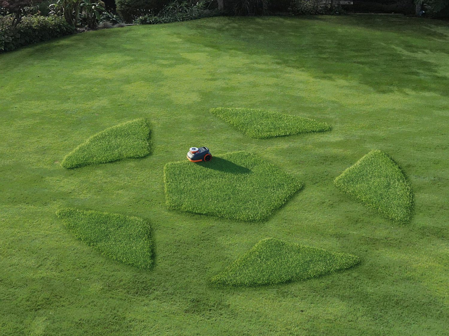 Drawing function – custom design in the lawn