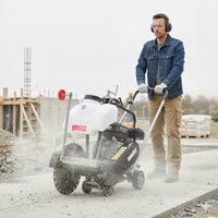 Řezačka betonu a asfaltu - HECHT 1901