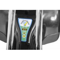 Vzhled šlapadla je obohacen nálepkami