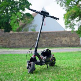 Benzínové čerpadlo - HECHT 352