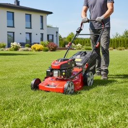 Benzínová sekačka s pojezdem - HECHT 541 S