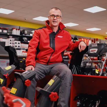 Video: Sněhové frézy HECHT - kterou vybrat?