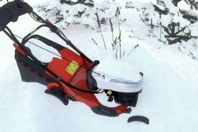 Zazimujte zahradní techniku správně