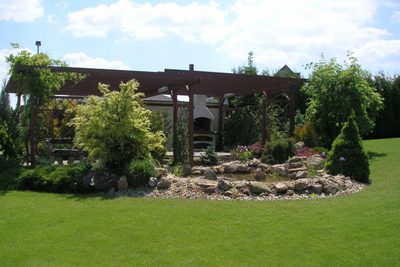 Jak vyzrát na perfektní trávník s minimem práce?