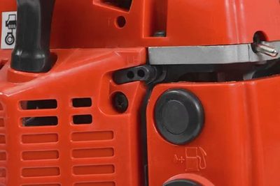 Motorové řetězové pily – 4. díl – seřízení karburátoru