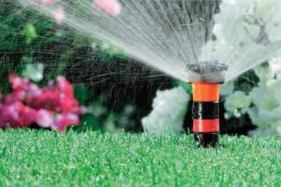 Automatické závlahové systémy snadno a svépomocí