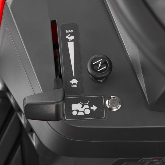 Zahradní traktor - HECHT 5202 TWIN