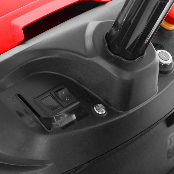 Zahradní traktor - HECHT 5169