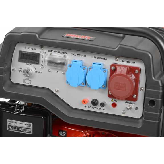 Detail hlavního ovládacího panelu