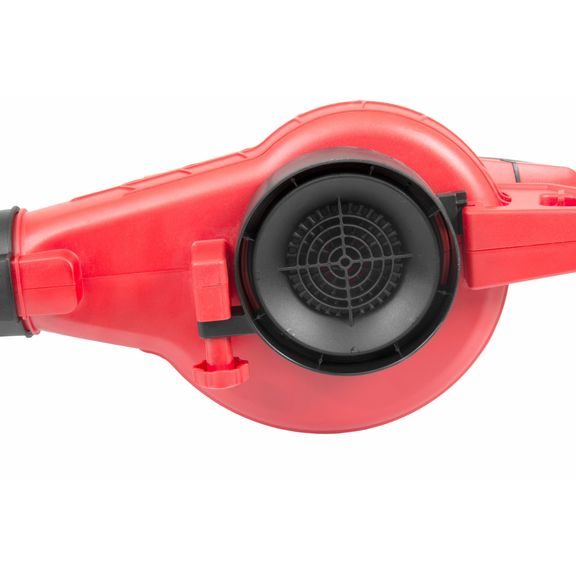 Možno využít jako vysavač i fukar