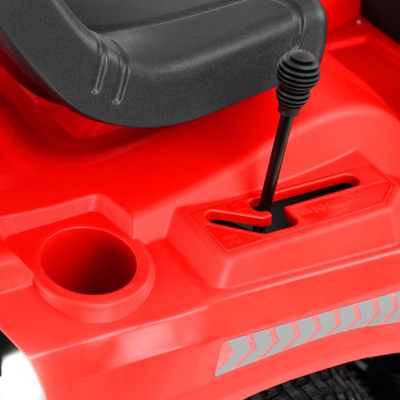 Zahradní traktor - HECHT 5184