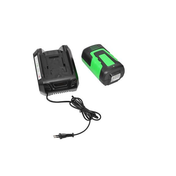 Součástí balení je baterie a nabíječka