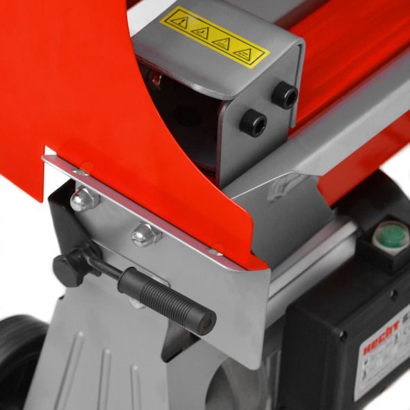HORIZONTÁLNÍ ELEKTRICKÁ ŠTÍPAČKA - HECHT 6700