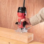 MAKITA M3702 - JEDNORUČNÍ FRÉZKA 6MM,530W - FRÉZKY MAKITA