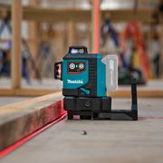 MAKITA SK700D - AKU ČÁROVÝ LASER, ČERVENÝ, LI-ION CXT 10,8/12V, BEZ AKU Z - LASERY MAKITA - LASEROVÁ TECHNIKA MAKITA