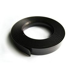 Makita 423386-9 - náhradní guma k liště 1900mm