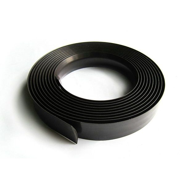 MAKITA 423386-9 - NÁHRADNÍ GUMA K LIŠTĚ 1900MM - MAKITA NÁHRADNÍ DÍLY{% if zbozi.kategorie.adresa_nazvy[0] != zbozi.kategorie.nazev %} - MAKITA NÁHRADNÍ DÍLY{% endif %}