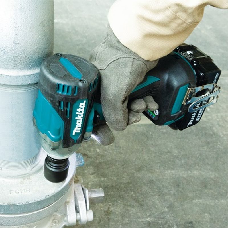 MAKITA DTW300RTJ - AKU RÁZOVÝ UTAHOVÁK LI-ION LXT 18V/5,0AH - LI-ION 18V - AKUMULÁTOROVÉ STROJE MAKITA
