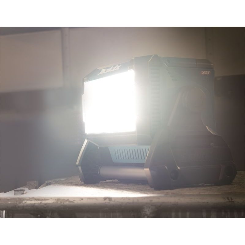 MAKITA ML009GX - AKU LED SVÍTILNA LI-ION LXT/XGT 40V Z - MAKITA XGT 40V