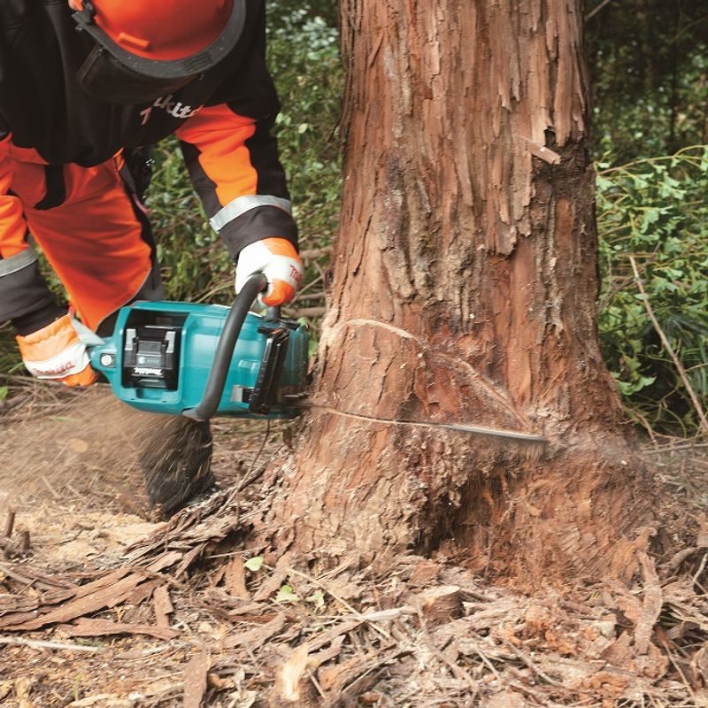 MAKITA UC017GZ - AKU ŘETĚZOVÁ PILA 450 MM LI-ION XGT 40V,BEZ AKU Z - AKU ŘETĚZOVÉ PILY MAKITA - ZAHRADNÍ TECHNIKA