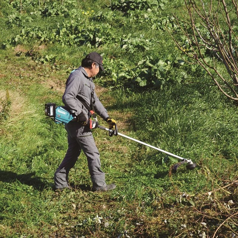 MAKITA UR014GZ - AKU KŘOVINOŘEZ LI-ION XGT 40V,BEZ AKU Z - VYŽÍNAČE A KŘOVINOŘEZY MAKITA - ZAHRADNÍ TECHNIKA