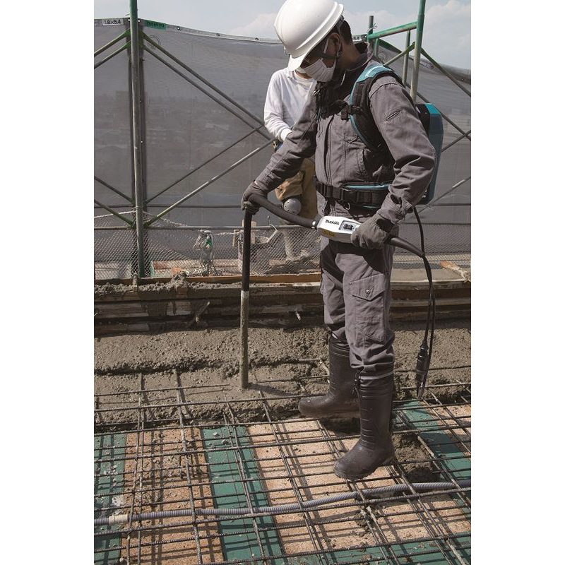 MAKITA VR001CZ - AKU PŘÍSTROJ KE ZHUTŇOVÁNÍ BETONU PRO EXTERNÍ ZDROJ - OSTATNÍ AKU STROJE MAKITA - AKUMULÁTOROVÉ STROJE MAKITA