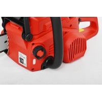 Víčko olejové nádrže a ukazatel hladiny