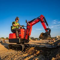 Mini Excavator Digger - HECHT 2710