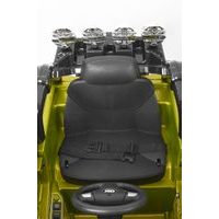 Sedačka s bezpečnostními pásy