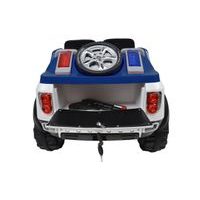 zadní zamykatelný kufr