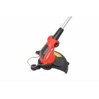 Díky malému kolečku se snadněji zastřihávají okraje trávníku