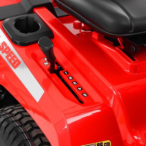 Garden Tractor - HECHT 5286