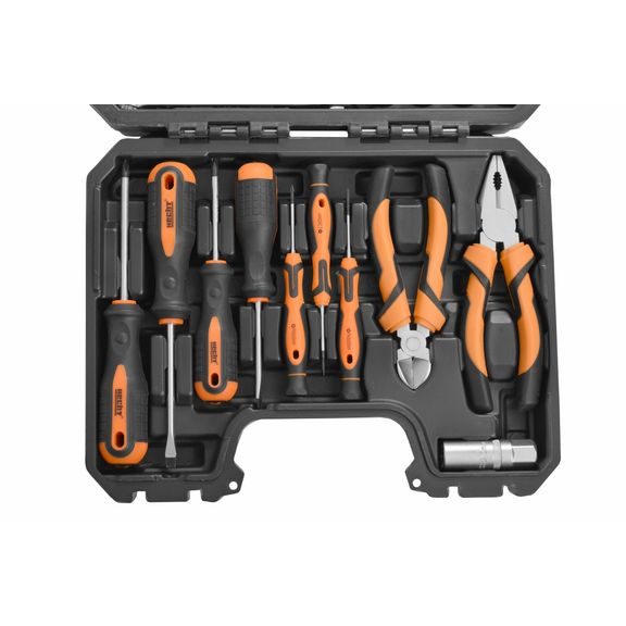 První polovina kufříku