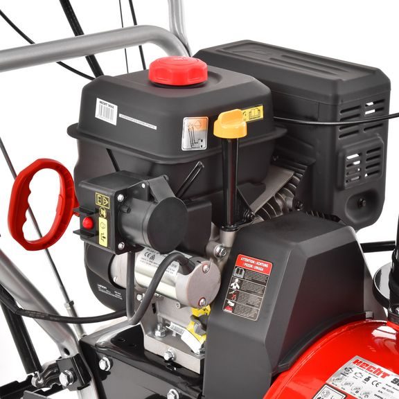 Petrol snow thrower - HECHT 9666