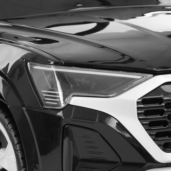 Cordless car - AUDI SQ8 BLACK