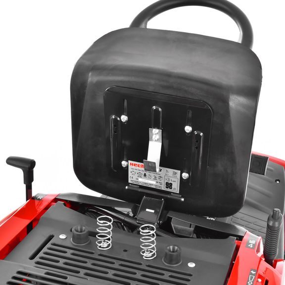 Lawn tractor (Briggs & Stratton engine) - HECHT 5162