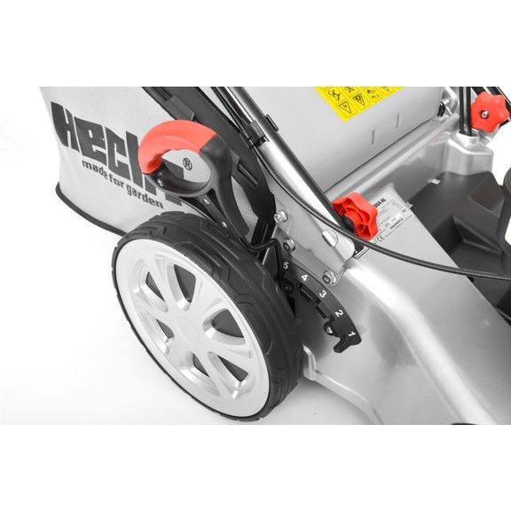 Centrální nastavení výšky sečení